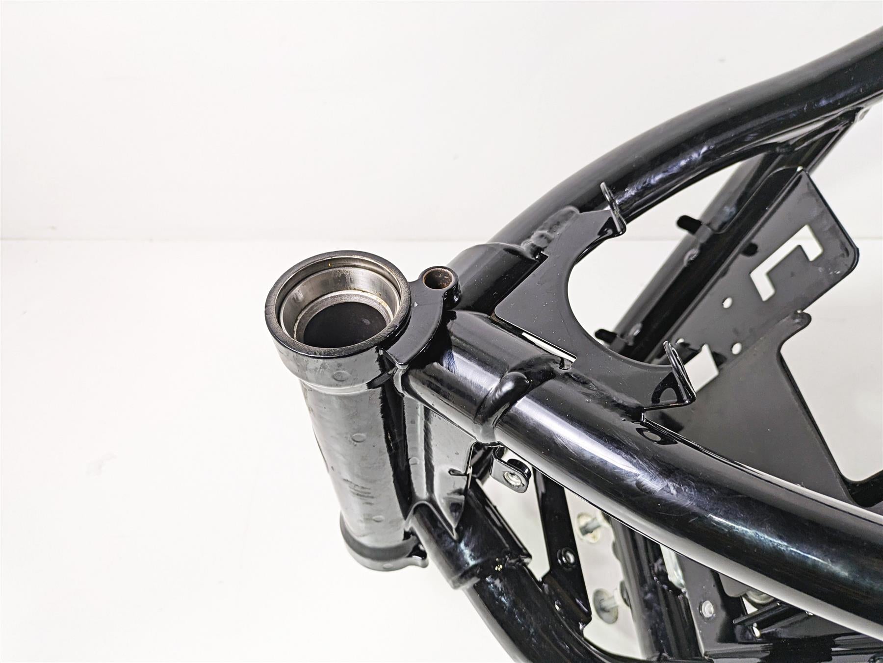 2006 Harley VRSCR Street V-Rod Straight Main Frame Chassis With Clean Ohio Title 48204-08 {{ shop.shopifyCountryName }} - Mototech271