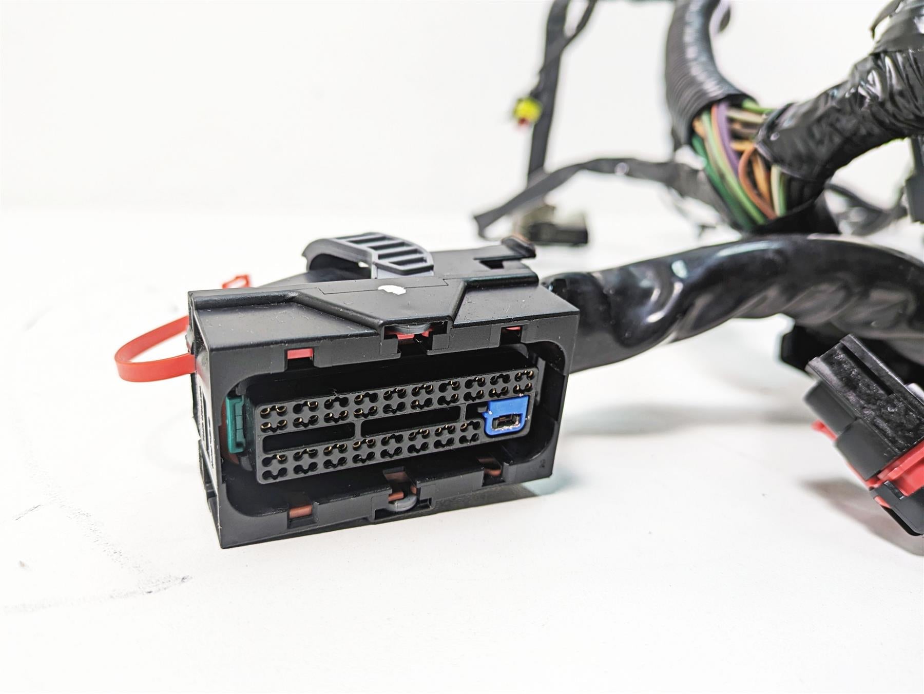 2013 Harley Touring FLHX Street Glide Main Wiring Harness Loom - No Abs 69200300 {{ shop.shopifyCountryName }} - Mototech271