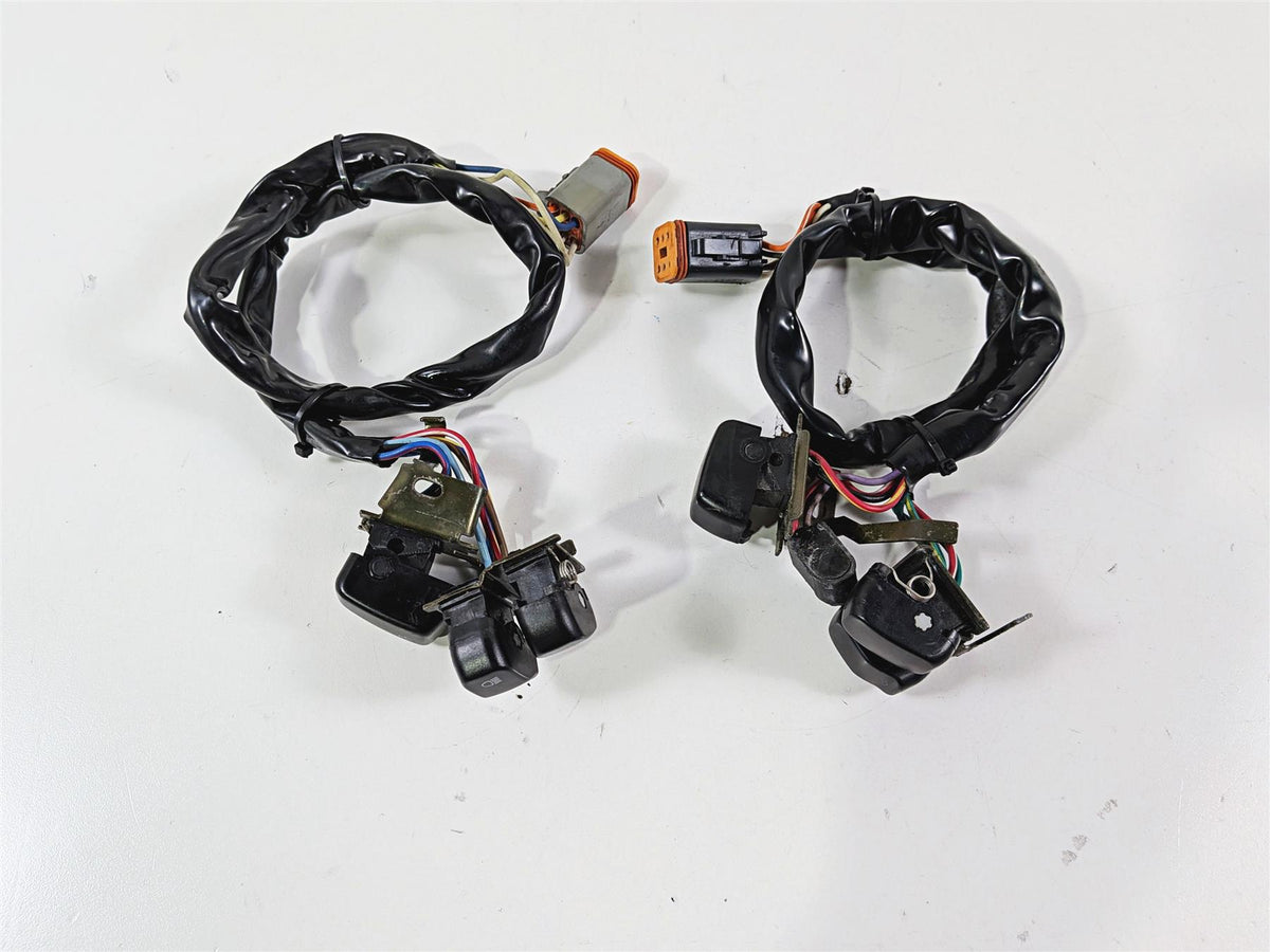 2003 Harley Sportster XL1200 Left Right Hand Control Switch Set 71682-06A {{ shop.shopifyCountryName }} - Mototech271