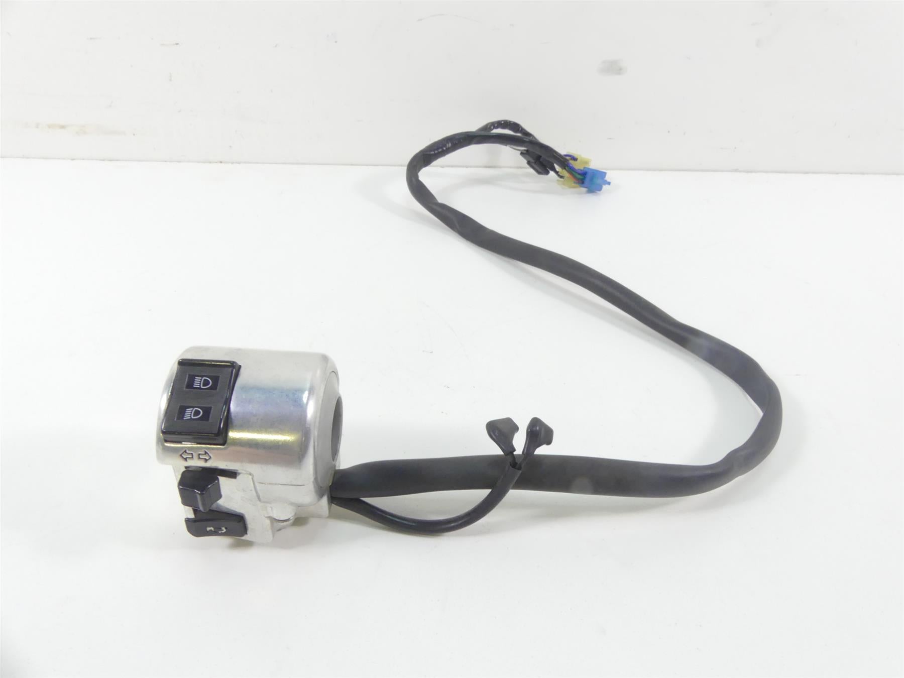 2007 Honda VTX1800 T1 Left Blinker Lights Horn Control Switch 35200-MCV-N10 {{ shop.shopifyCountryName }} - Mototech271