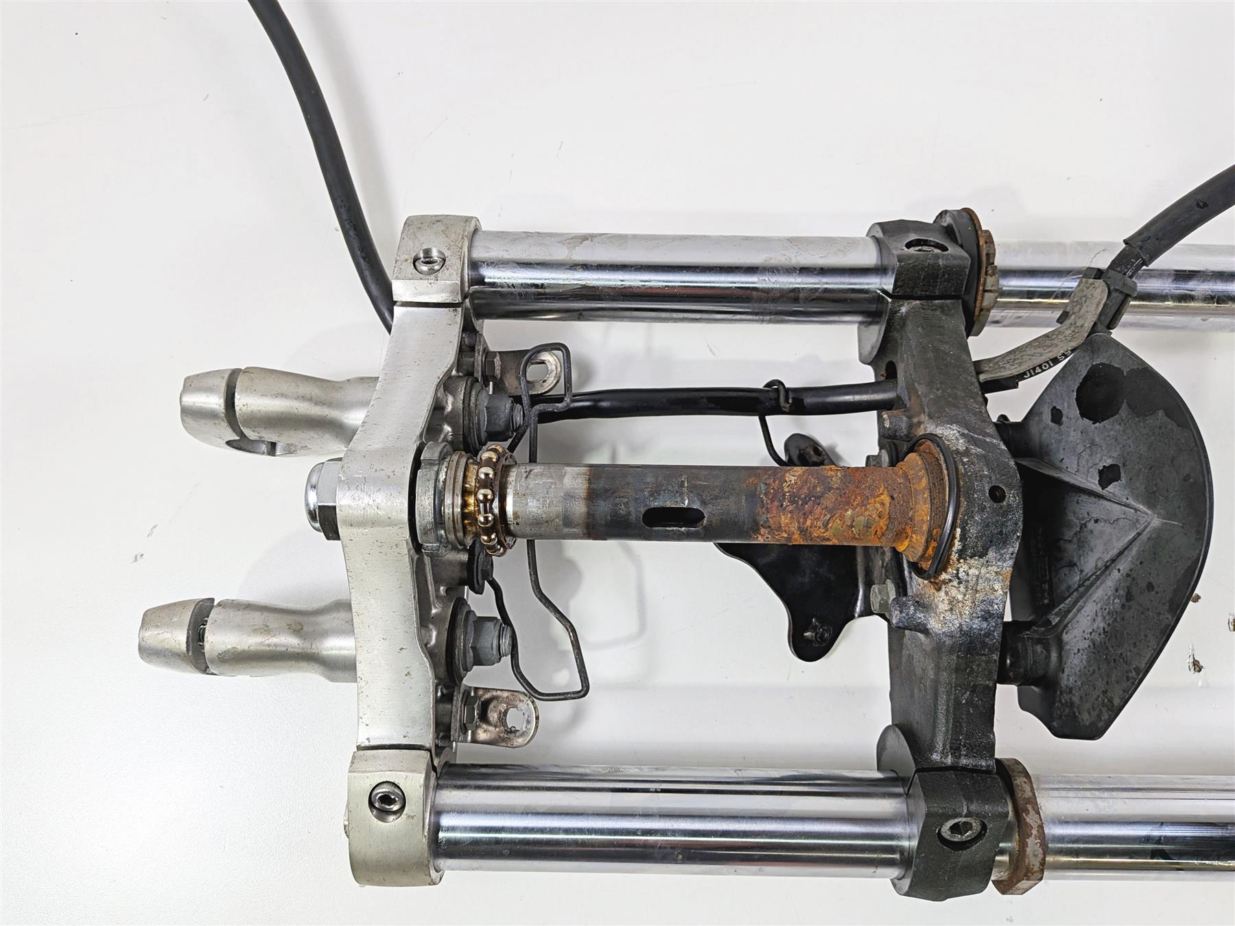 2006 Suzuki VL800 C50 Boulevard Front Fork Legs Set 51103-41F40 51104-41F40 {{ shop.shopifyCountryName }} - Mototech271