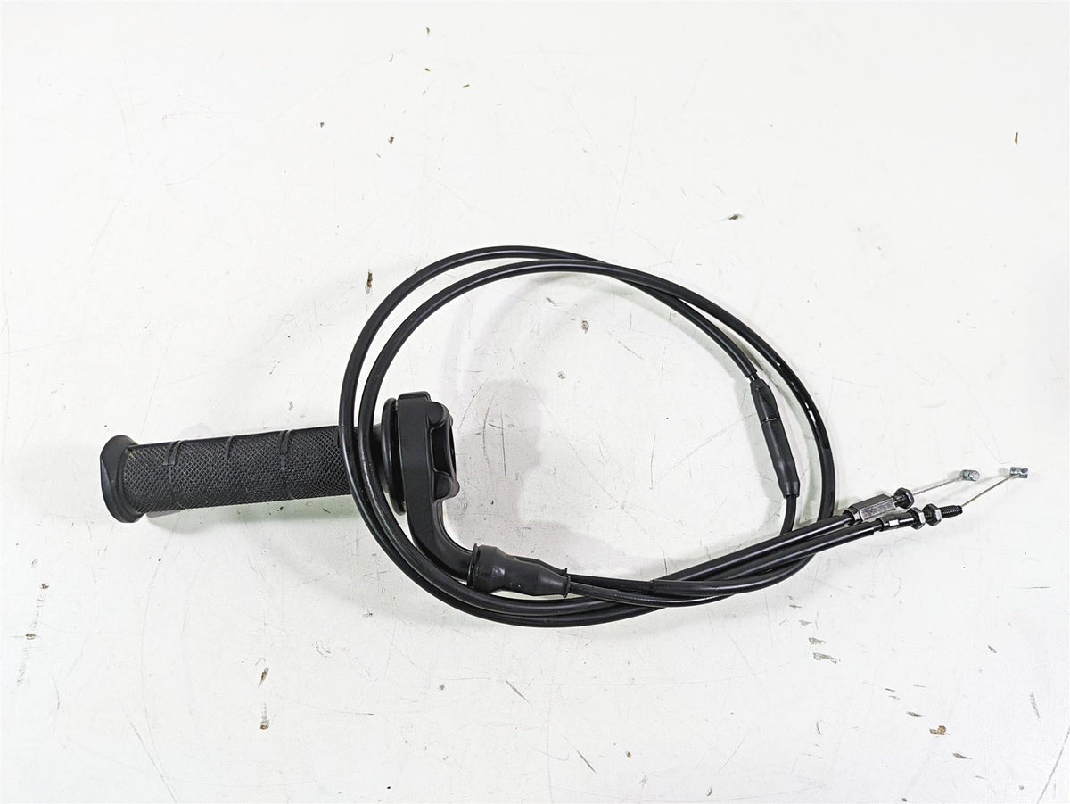 2021 Yamaha Tenere 700 XTZ7 Throttle Grip & Cable Set BEH-F6240-00-00 {{ shop.shopifyCountryName }} - Mototech271
