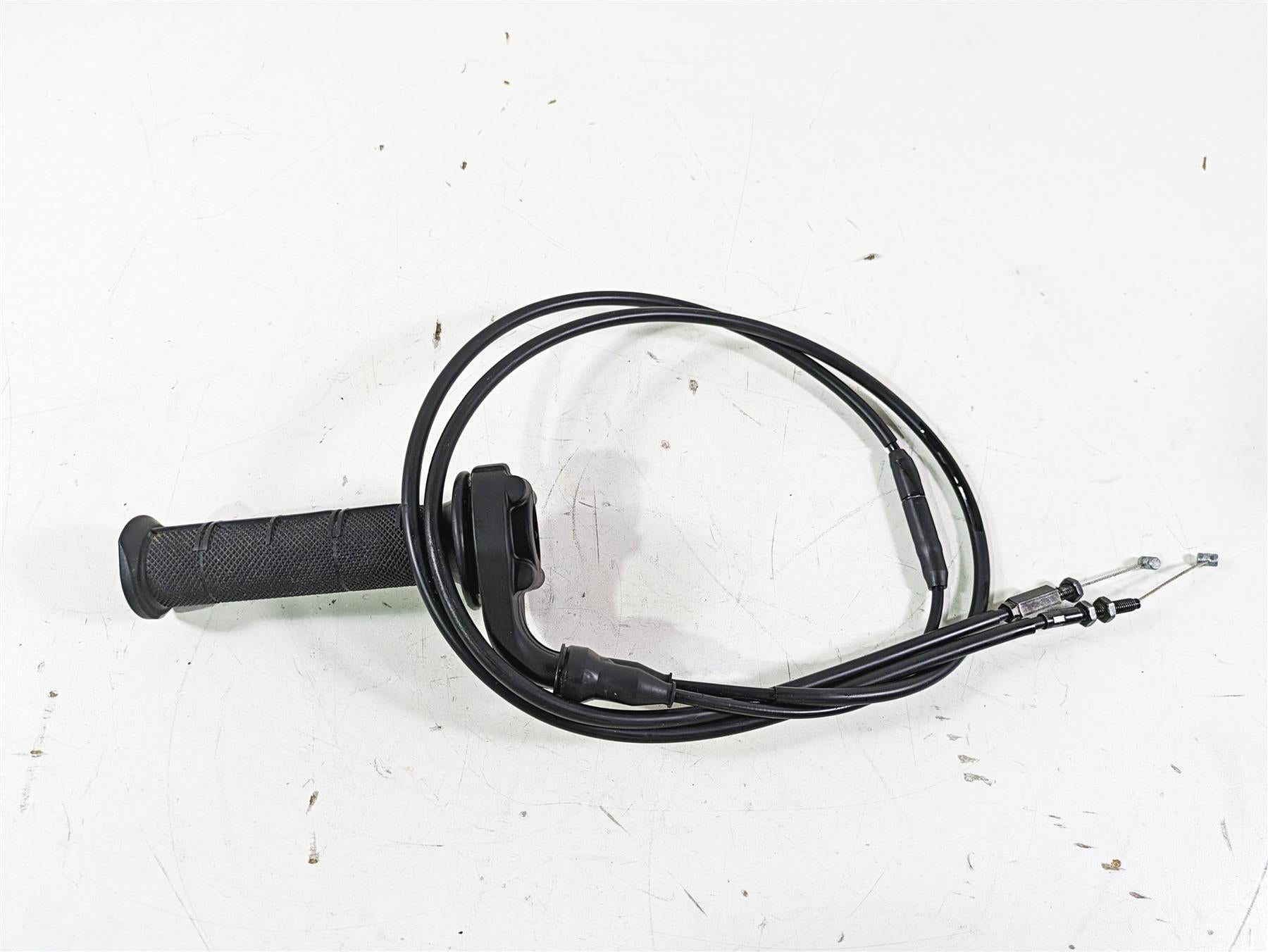 2021 Yamaha Tenere 700 XTZ7 Throttle Grip & Cable Set BEH-F6240-00-00 {{ shop.shopifyCountryName }} - Mototech271