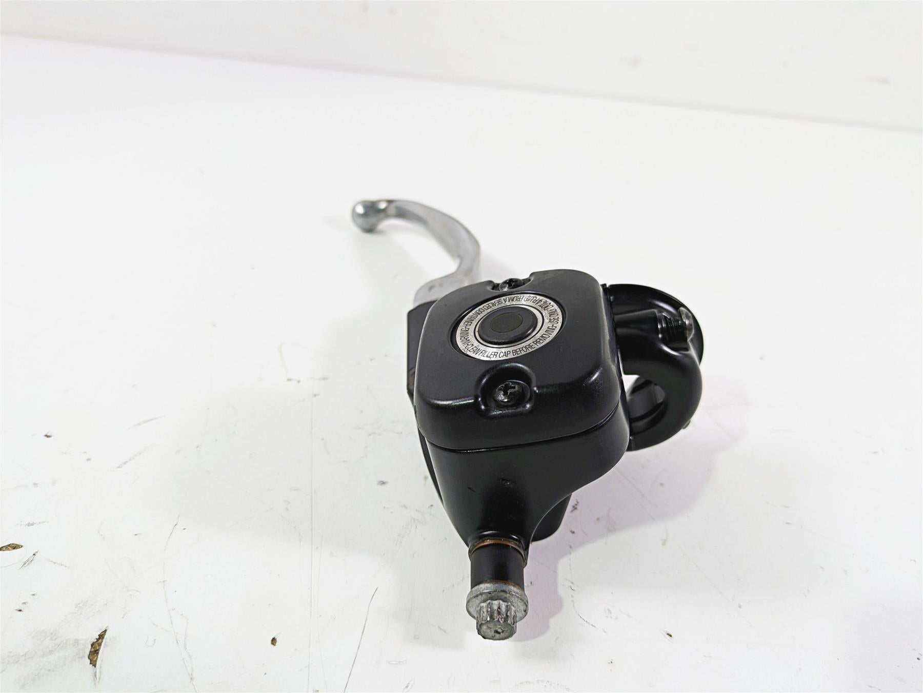 2016 Harley FXDL Dyna Low Rider Front Brake Master Cylinder 11/16" 45170-08F {{ shop.shopifyCountryName }} - Mototech271