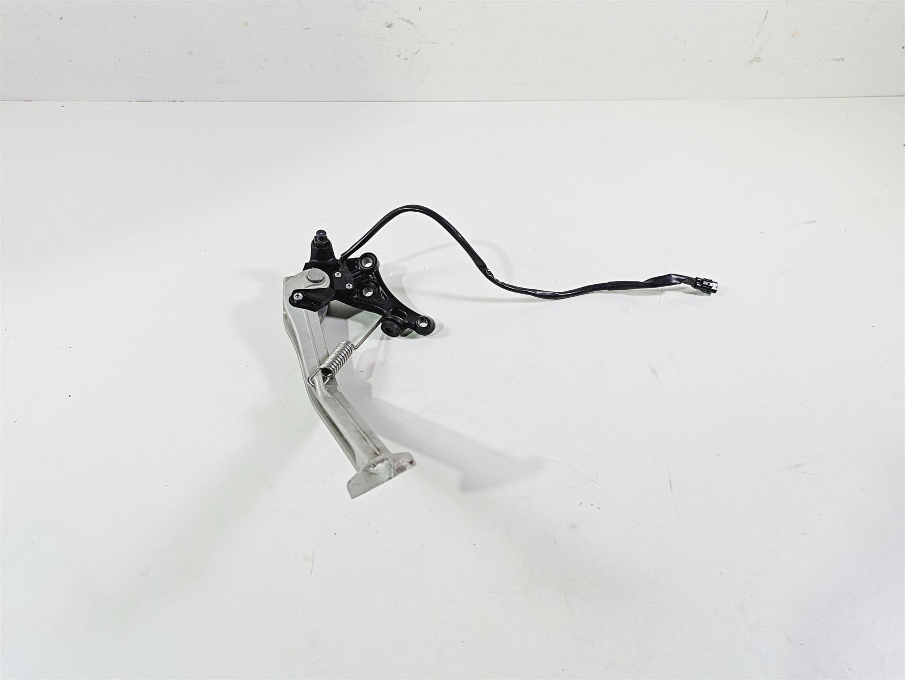 2024 Triumph Tiger 900 GT Side Kickstand & Mount & Safety Switch T2085017 {{ shop.shopifyCountryName }} - Mototech271