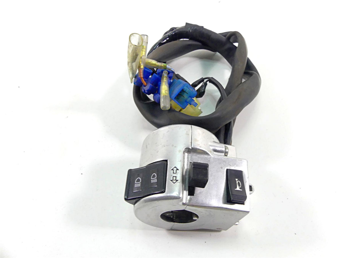 2002 Honda VTX1800 R Left Hand Light Blinker Control Switch 35020-MCH-000 {{ shop.shopifyCountryName }} - Mototech271