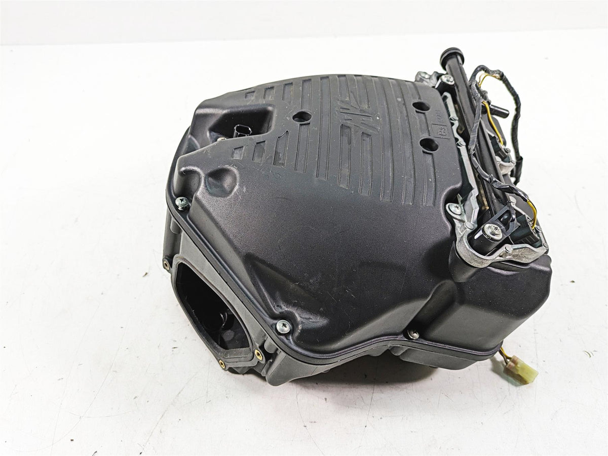 2013 MV Agusta F3 675 ERA Air Box Cleaner Breather & Fuel Injectors 8000B5482 {{ shop.shopifyCountryName }} - Mototech271