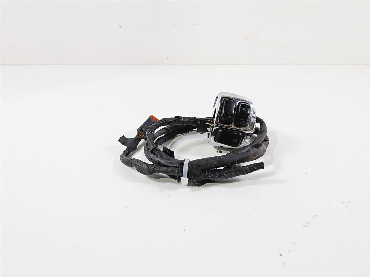 2001 Harley FLHRCI Road King Right Hand Control Switch - Read 71684-06A {{ shop.shopifyCountryName }} - Mototech271