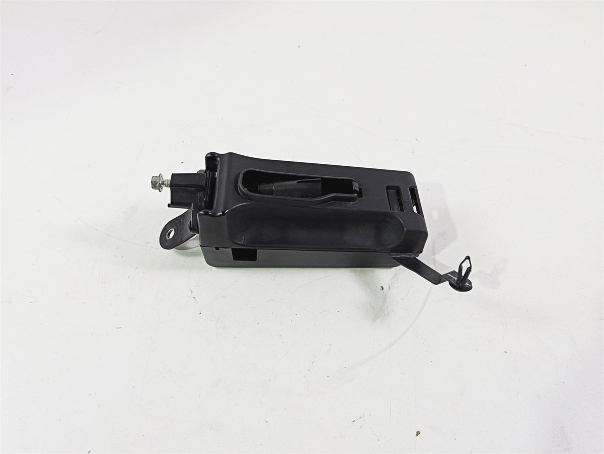 2020 Harley Softail FXST Standard Horn Mount & Wiring Box 69202599 {{ shop.shopifyCountryName }} - Mototech271