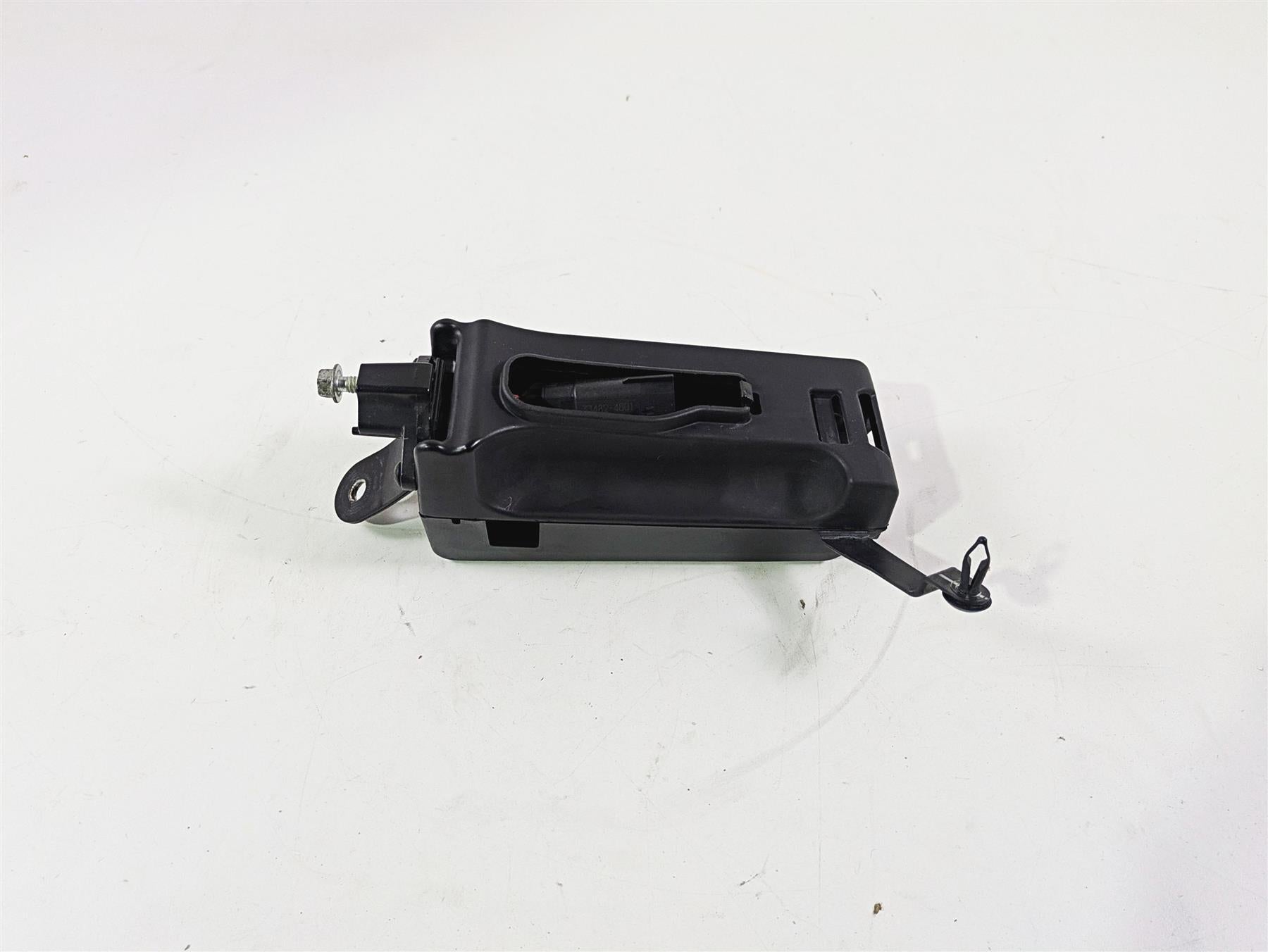 2020 Harley Softail FXST Standard Horn Mount & Wiring Box 69202599 {{ shop.shopifyCountryName }} - Mototech271
