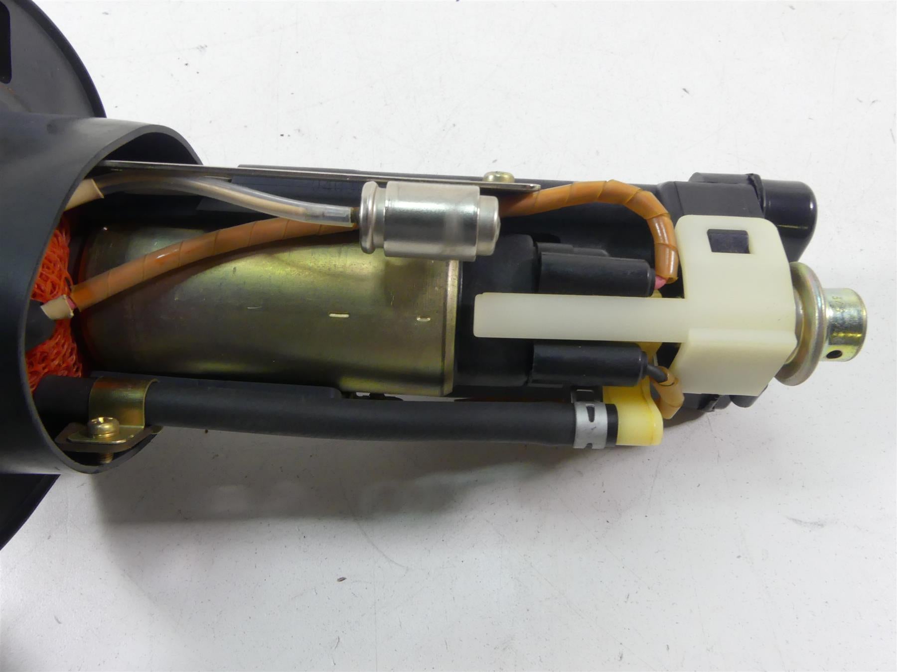 2004 Honda CBR1000RR SC57 Fuel Gas Petrol Pump -Tested 16700-MEL-013 {{ shop.shopifyCountryName }} - Mototech271
