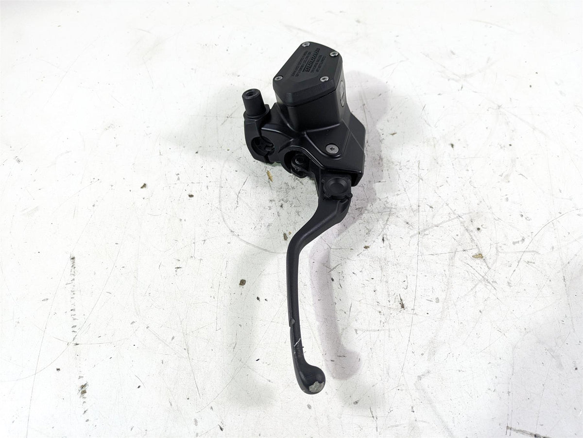 2022 BMW R1250 RT K052 Front Brake Master Cylinder 32728559604 {{ shop.shopifyCountryName }} - Mototech271