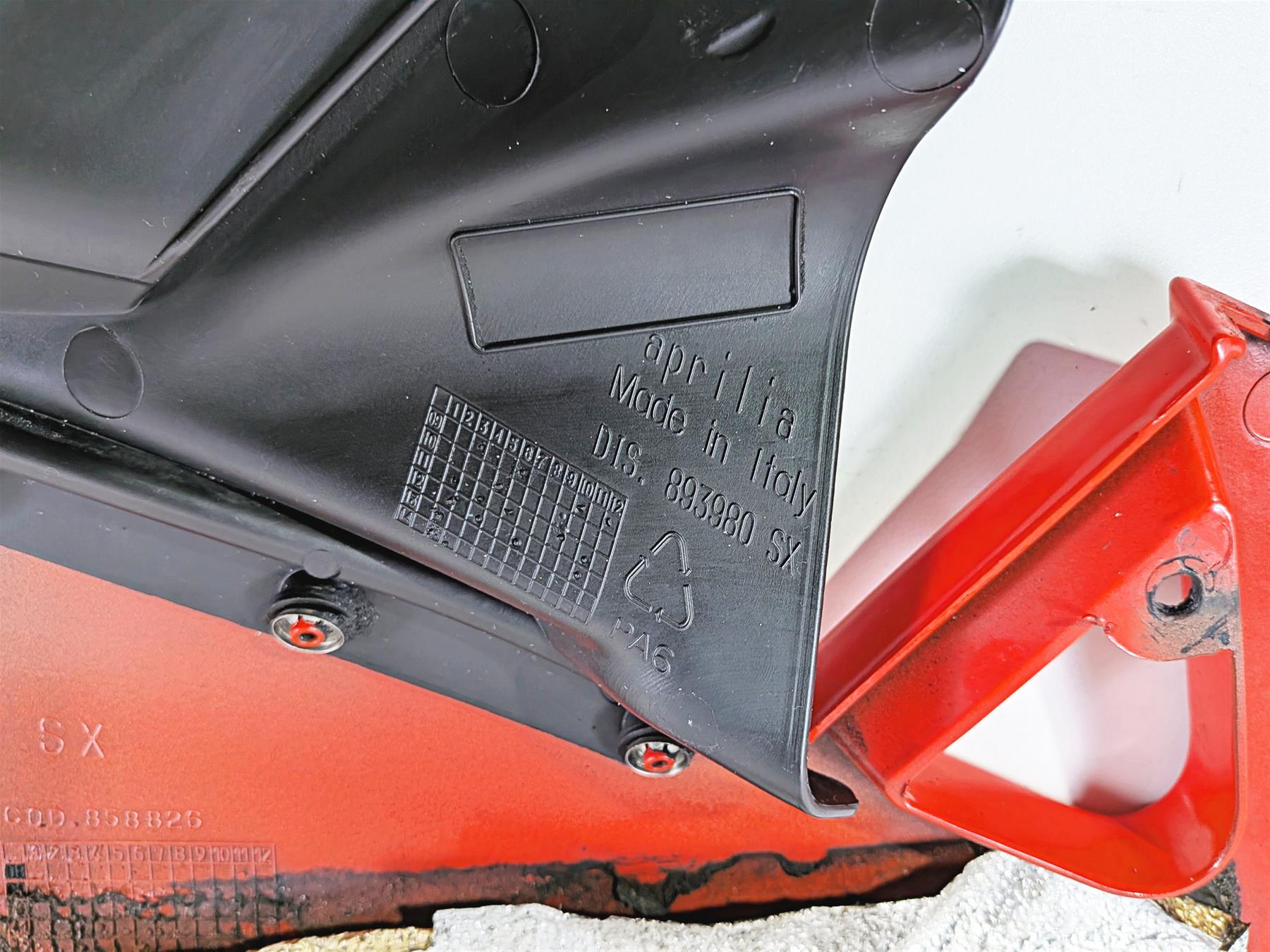 2014 Aprilia RSV4 RR Factory Left Right Lower Belly Fairing Cover Set 858826 {{ shop.shopifyCountryName }} - Mototech271