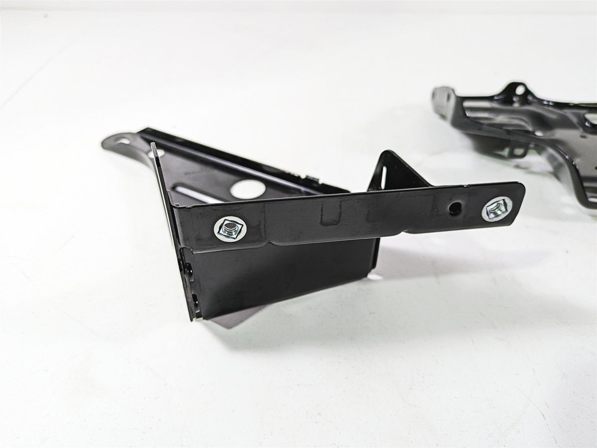2020 Harley Touring FLHT Electra Glide Front Fairing Mounting Hardware 57000169A {{ shop.shopifyCountryName }} - Mototech271