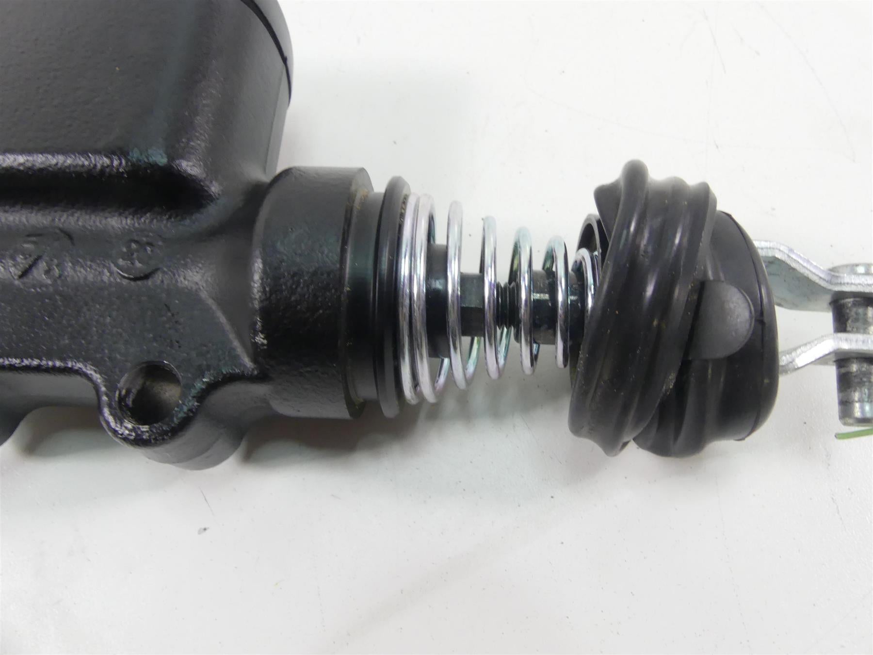 2022 Harley Softail FXBBS Street Bob Rear Brake Master Cylinder 5/8" 41700460 {{ shop.shopifyCountryName }} - Mototech271