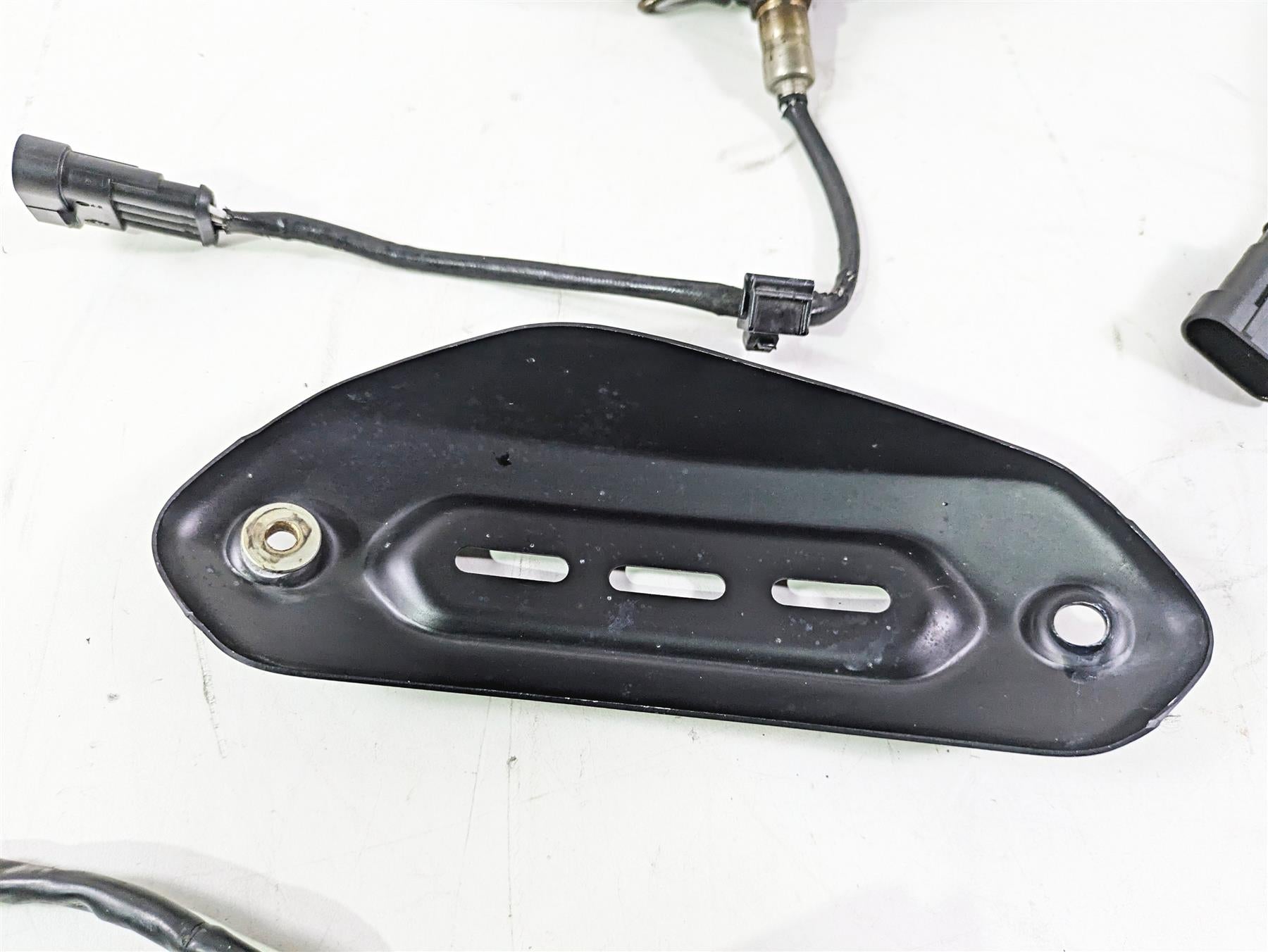 2018 Ducati Hypermotard 939 SP Exhaust Header & Servo Motor 57013292B 59340393A {{ shop.shopifyCountryName }} - Mototech271