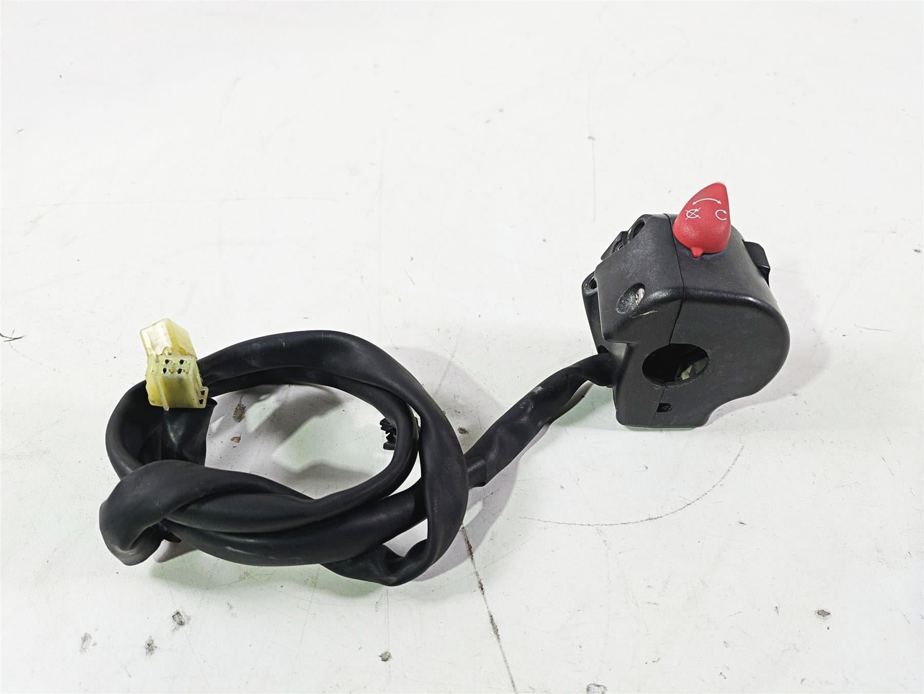 2007 Yamaha XVS1300 V-Star Tour Right Hand Control Switch 3D8-83972-00-00 {{ shop.shopifyCountryName }} - Mototech271