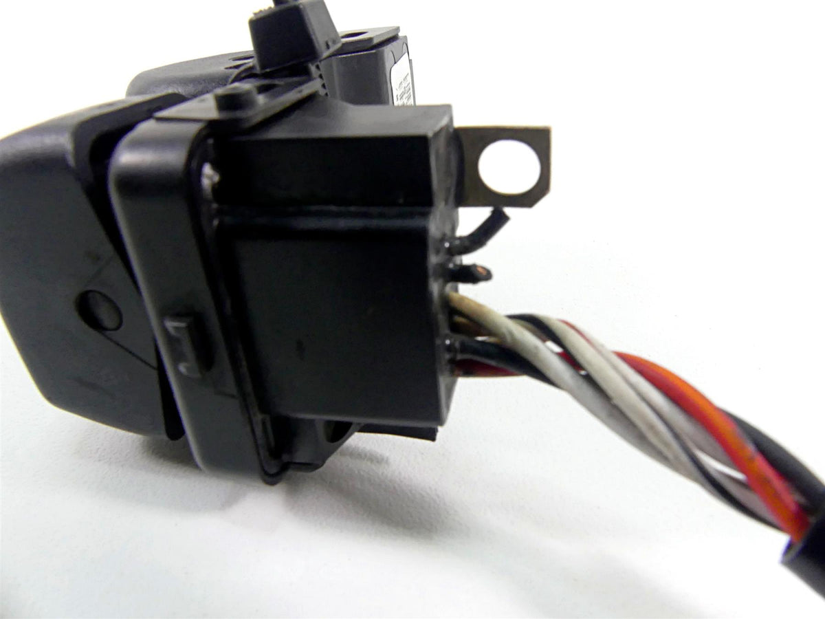 2017 Harley Dyna FXDB Street Bob Right Control Switch - For Parts 71500360 {{ shop.shopifyCountryName }} - Mototech271