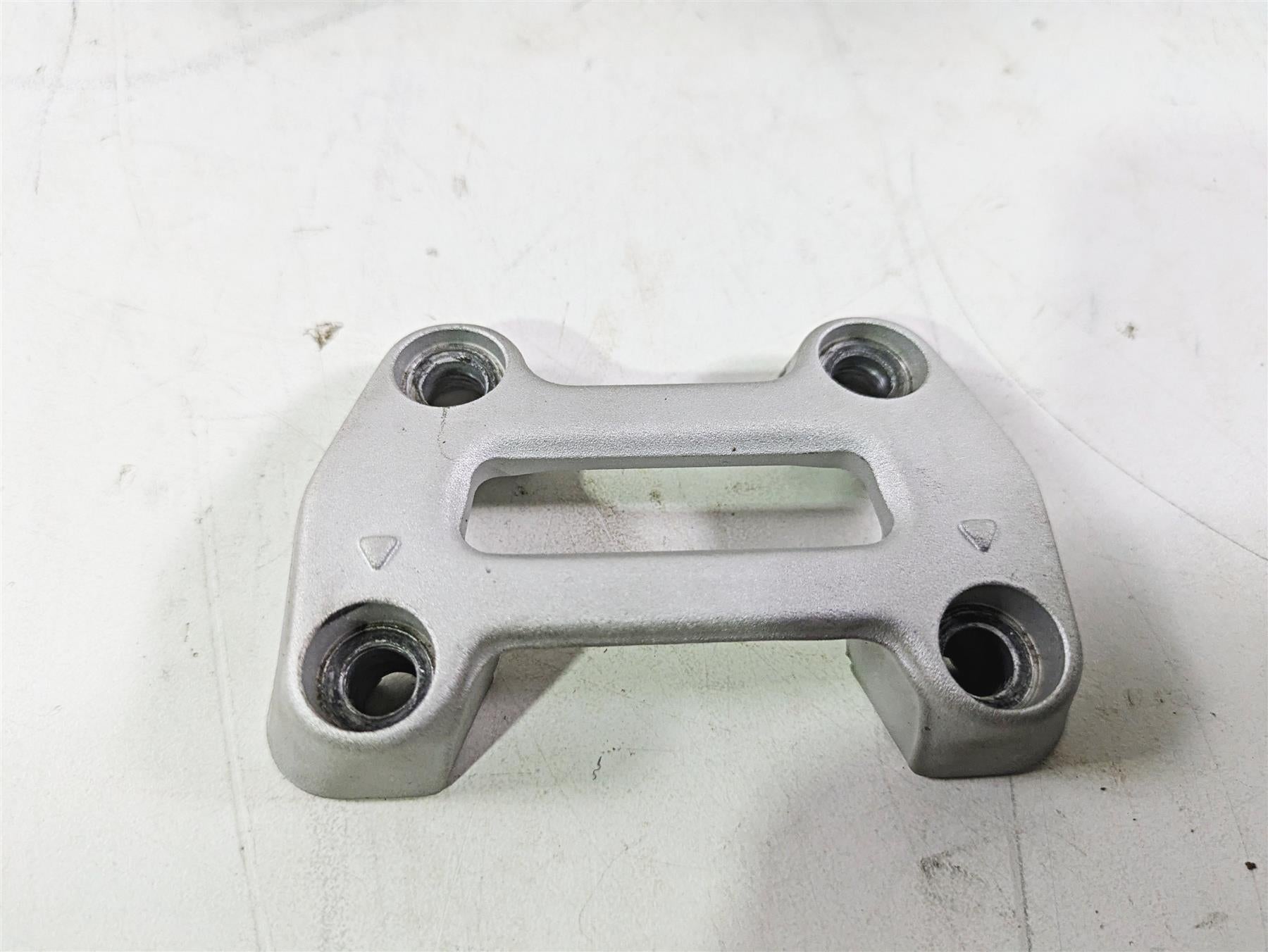 2009 Ducati Monster 1100 S Upper Triple Tree & Handlebar Mount Riser 34120681A {{ shop.shopifyCountryName }} - Mototech271