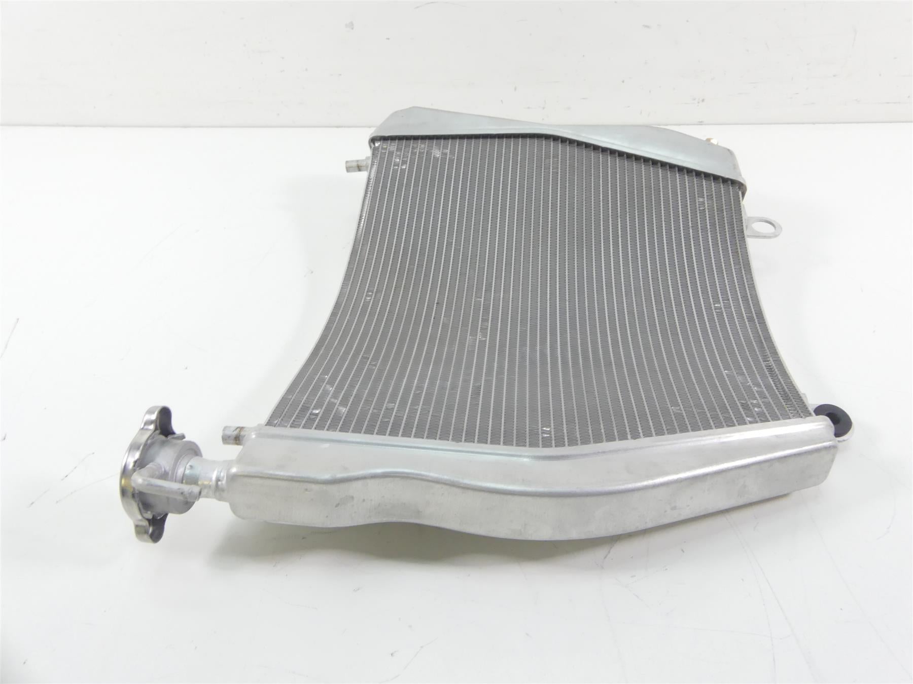 2018 Ducati Panigale 1100 V4 S Straight Coolant Radiator - No Leaks 54811355A {{ shop.shopifyCountryName }} - Mototech271