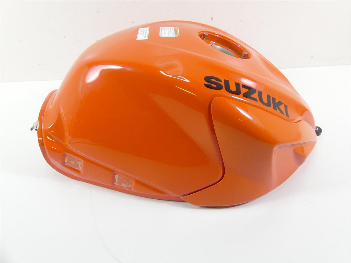 2022 Suzuki GSXR750 Fuel Gas Petrol Tank Reservoir - Read 44100-14JJ0-QRE {{ shop.shopifyCountryName }} - Mototech271