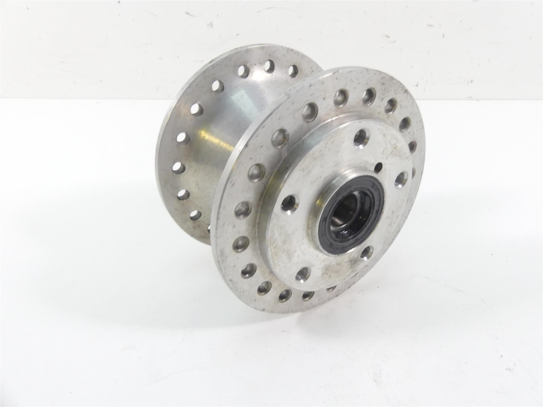 1999 Harley Dyna FXDL Low Rider Front Wheel Hub for 3/4" Axle 43591-96B {{ shop.shopifyCountryName }} - Mototech271