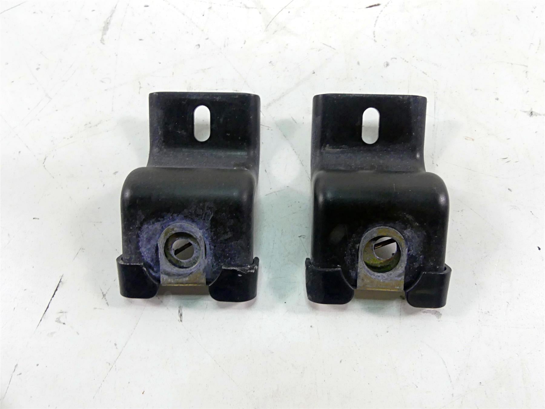 2010 Harley Touring FLHRC Road King Saddlebag Support Mounts Rails 49187-09 {{ shop.shopifyCountryName }} - Mototech271