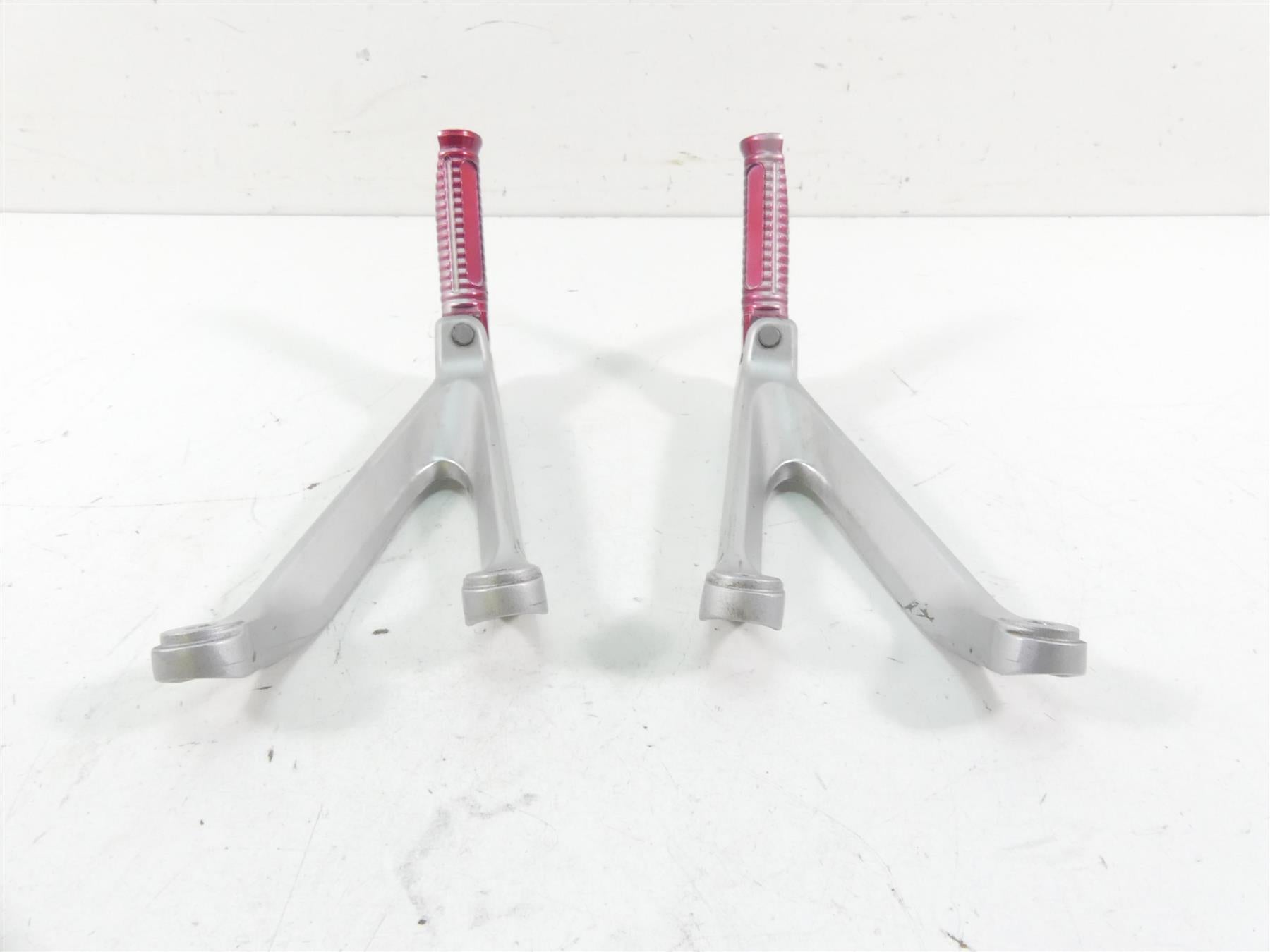 2015 Honda CBR1000 RR SC59 Rear Passenger Footpeg Peg Set 50760-MFL-D20 {{ shop.shopifyCountryName }} - Mototech271
