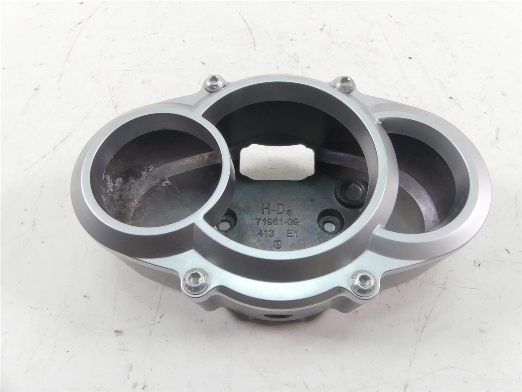 2012 Harley VRSCF Muscle Rod Speedometer Gauges Housing & Bezel 71981-09 {{ shop.shopifyCountryName }} - Mototech271