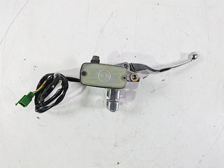 2004 Yamaha XVZ1300 Royal Star Front Brake Master Cylinder 4XY-W2587-01-00 {{ shop.shopifyCountryName }} - Mototech271