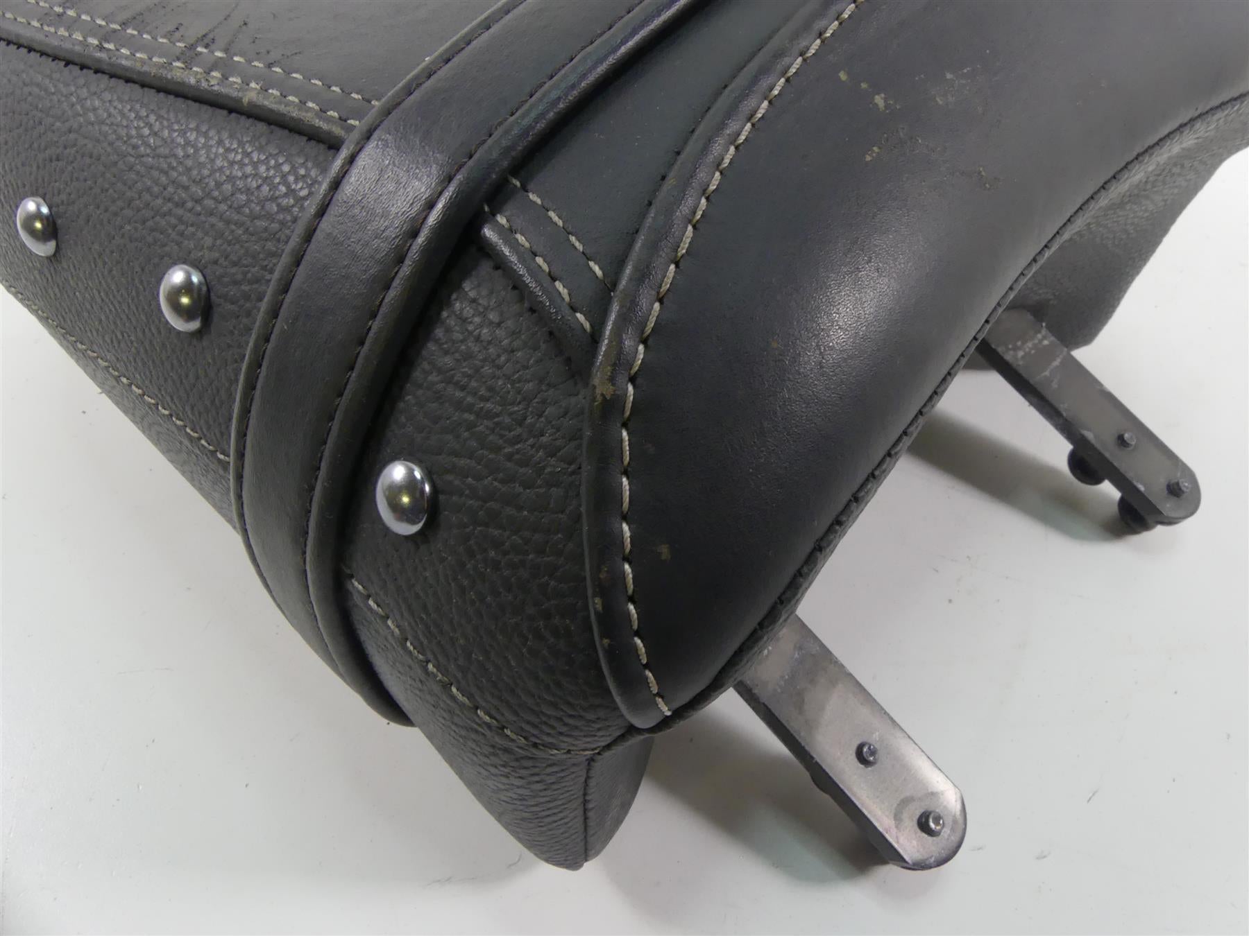 2016 Indian Chieftain Dark Horse Rear Passenger Studded Saddle Seat 2687301-01 {{ shop.shopifyCountryName }} - Mototech271