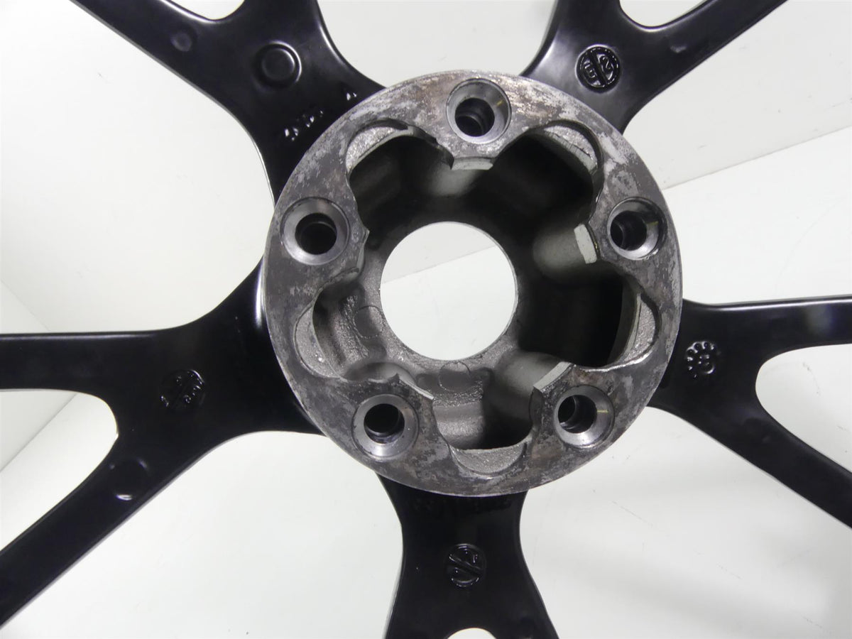 2015 Triumph 1050 Speed Triple R Straight Rear Wheel Rim 17x6 T2010353 {{ shop.shopifyCountryName }} - Mototech271