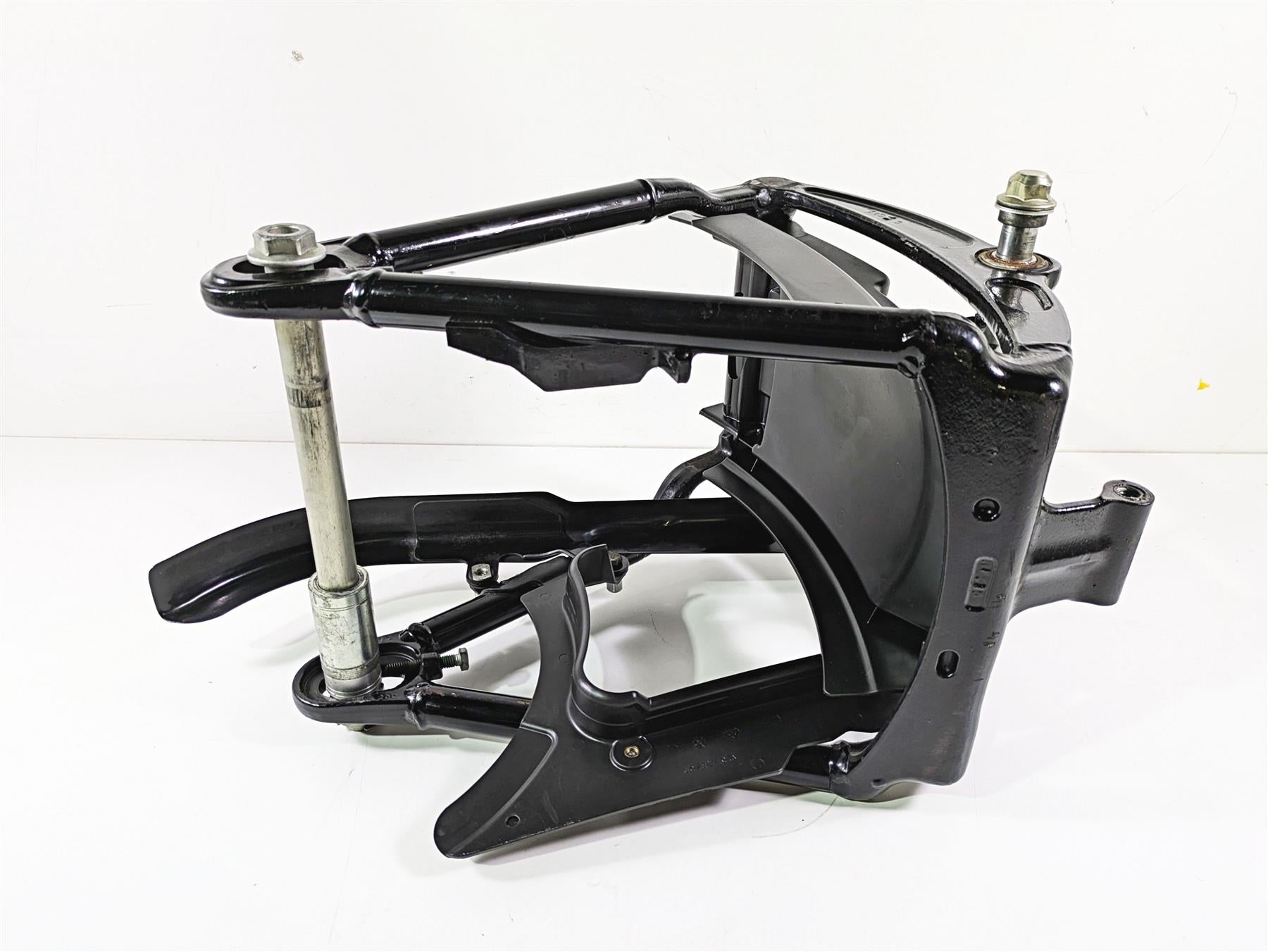 2009 Harley FLSTSB Cross Bones Rear Swing Arm Swingarm + Axle 47573-11BHP {{ shop.shopifyCountryName }} - Mototech271