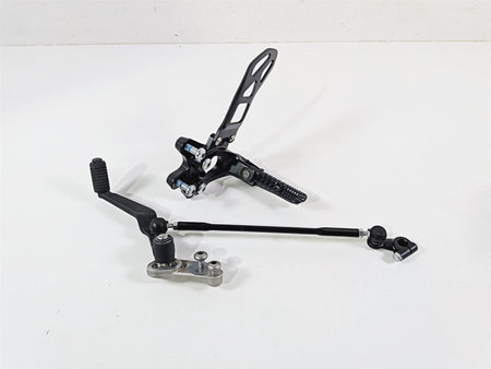 2024 Suzuki GSXR600 Left Front Footpeg & Shifter 43521-47H20 25600-14J11 {{ shop.shopifyCountryName }} - Mototech271