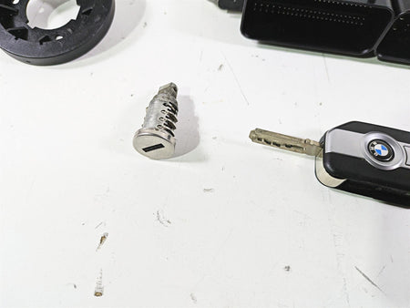 2016 BMW R1200GS GSW K50 Cdi Ecm Ignition Handsfree Switch Key Lock Set 8552934 {{ shop.shopifyCountryName }} - Mototech271