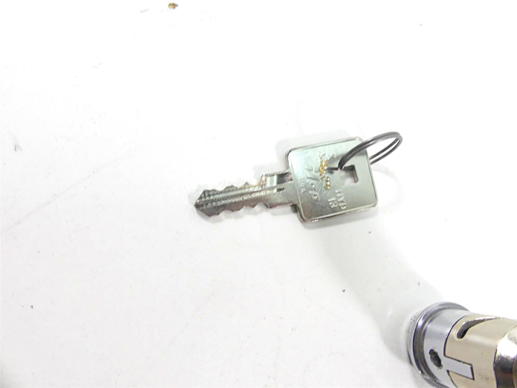 2017 Harley XL1200 CX Sportster Roadster Steering Lock Key Set 45600014 {{ shop.shopifyCountryName }} - Mototech271