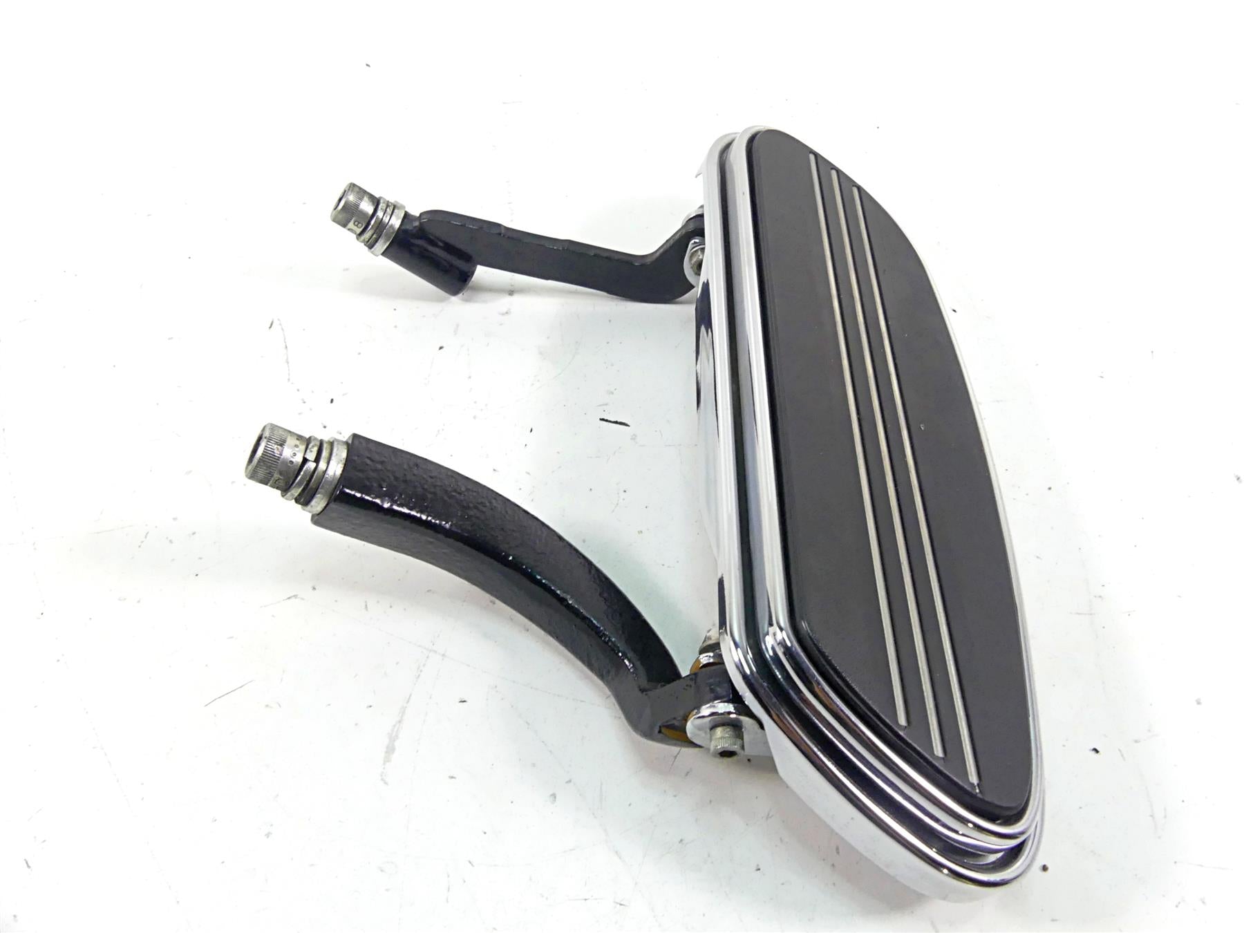 2008 Harley Touring FLHX Street Glide Right Front Floor Board Footrest 50683-04 | Mototech271