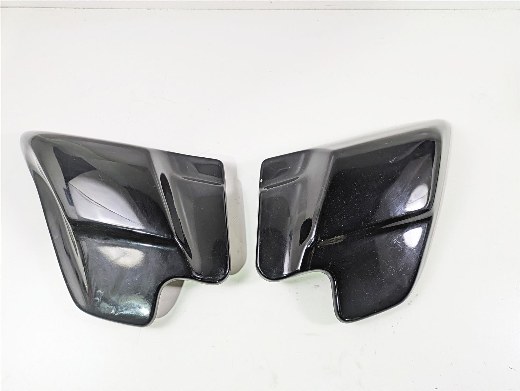 1998 Harley Touring FLHRCI Road King Side Cover Fairing Set - Read 66619-97A
