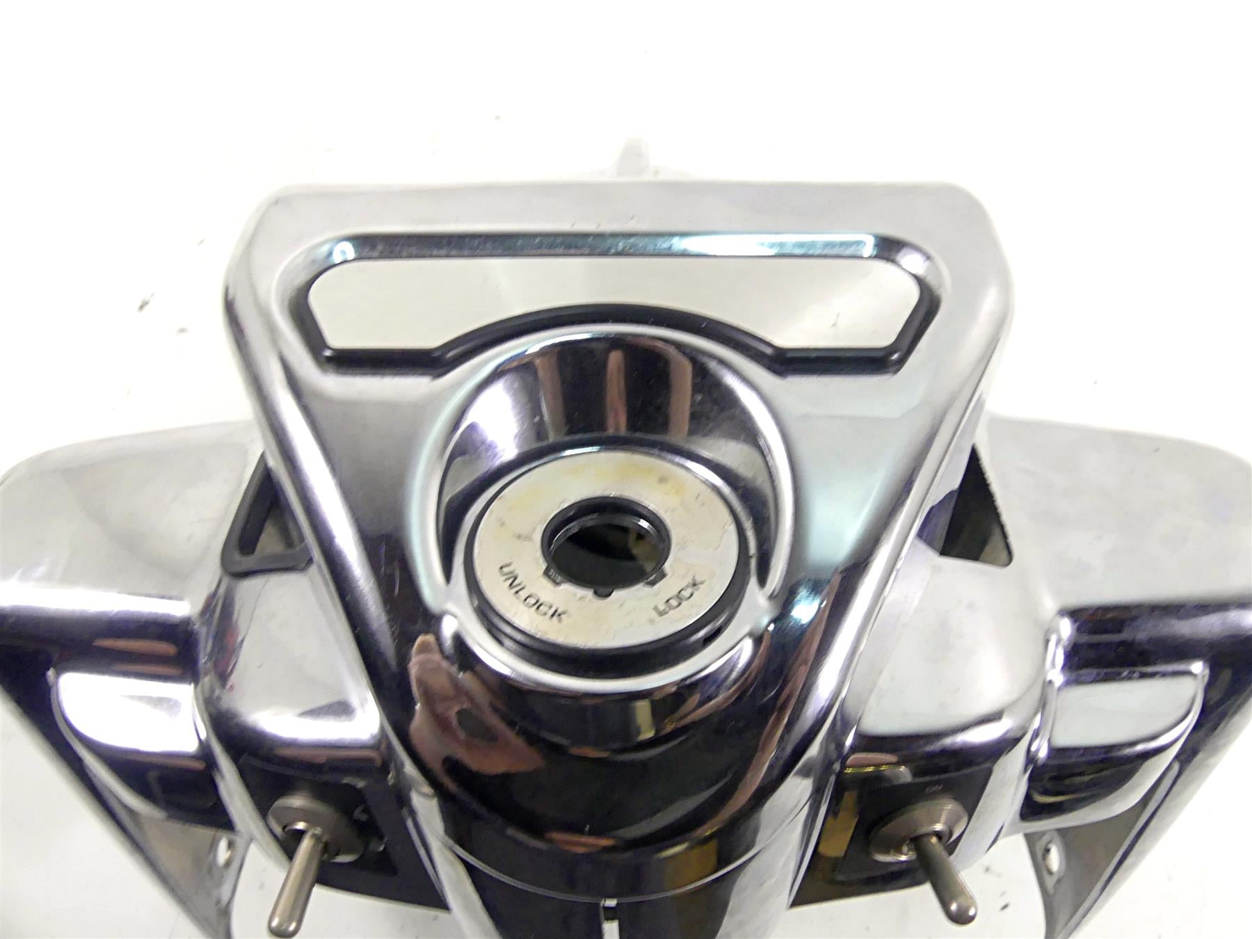 2010 Harley Touring FLHRC Road King Headlight Nacelle & Covers Set 67682-03B {{ shop.shopifyCountryName }} - Mototech271