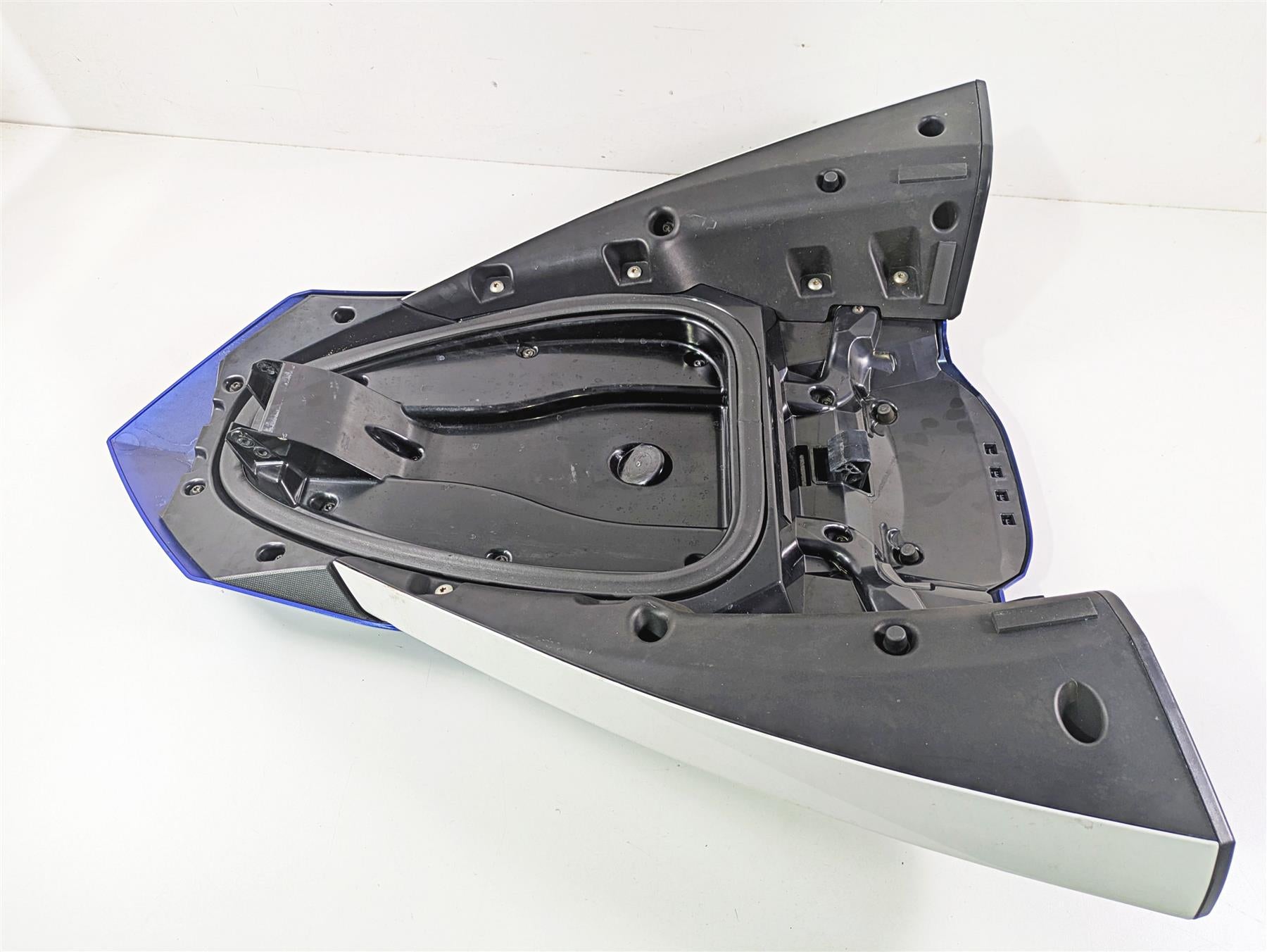 2019 Yamaha VX Cruiser HO 1800 Front Hood Fairing & Mirror Set F2X-U517B-10 {{ shop.shopifyCountryName }} - Mototech271