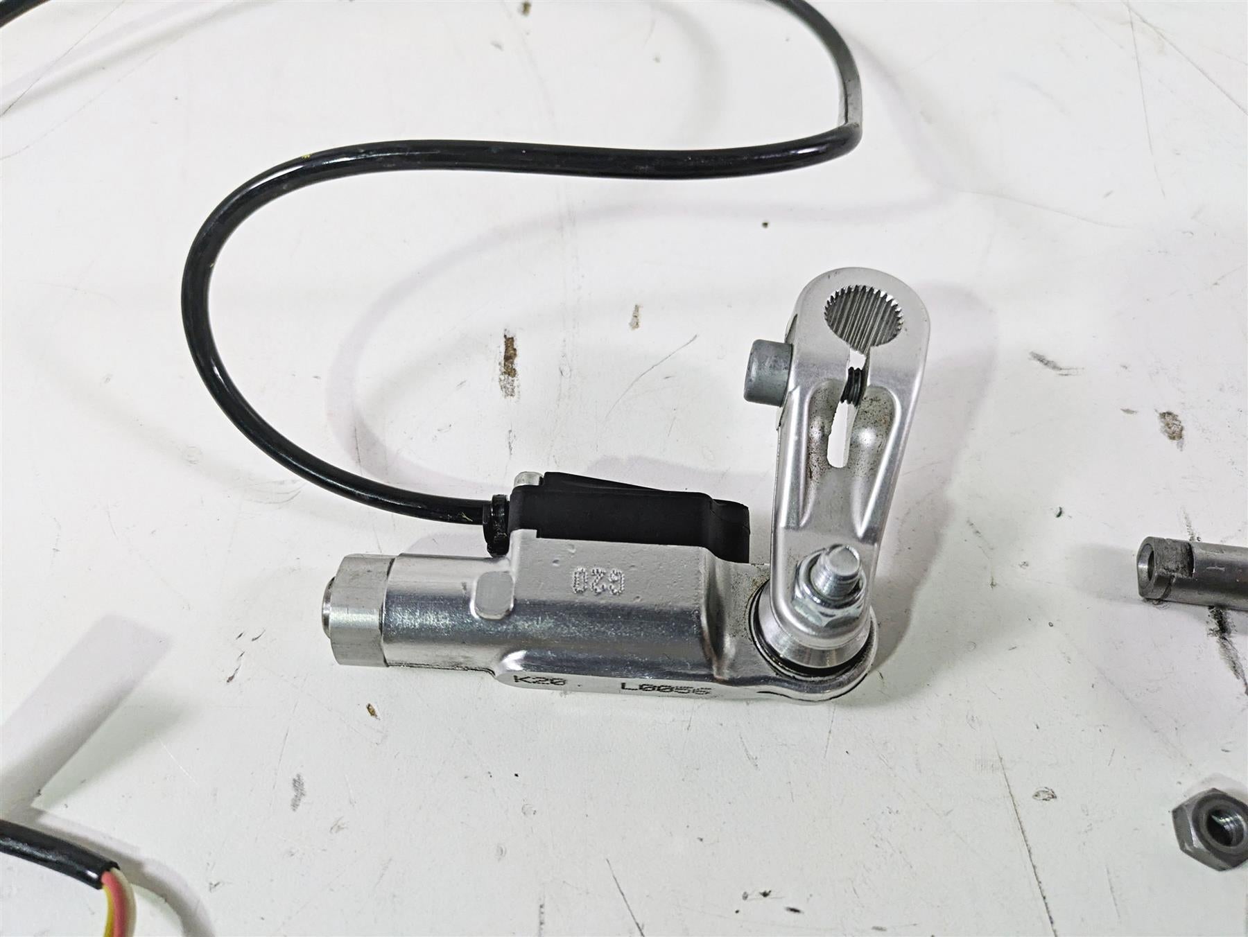 2021 Aprilia RS660 Quickshifter Quick Shifter Shift Assistant 2D000602 {{ shop.shopifyCountryName }} - Mototech271