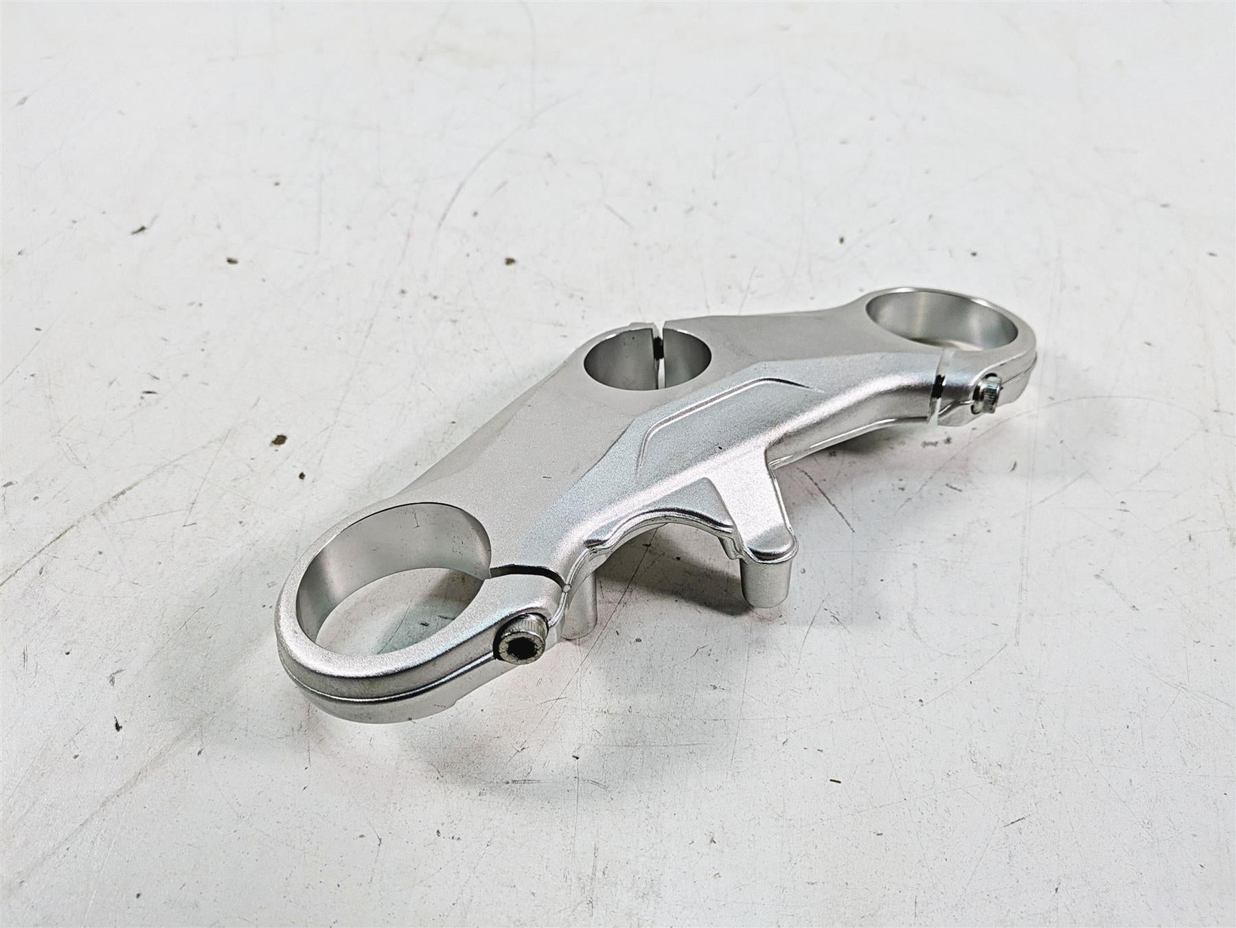 2013 MV Agusta F3 675 ERA Upper Triple Tree Steering Clamp 8000B5703 {{ shop.shopifyCountryName }} - Mototech271