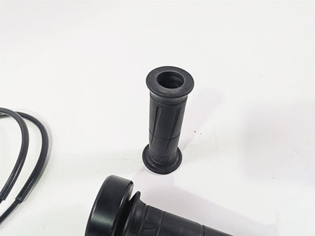 2016 Kawasaki ZX10R Ninja Throttle Grip & Cables Set 32099-0766 {{ shop.shopifyCountryName }} - Mototech271