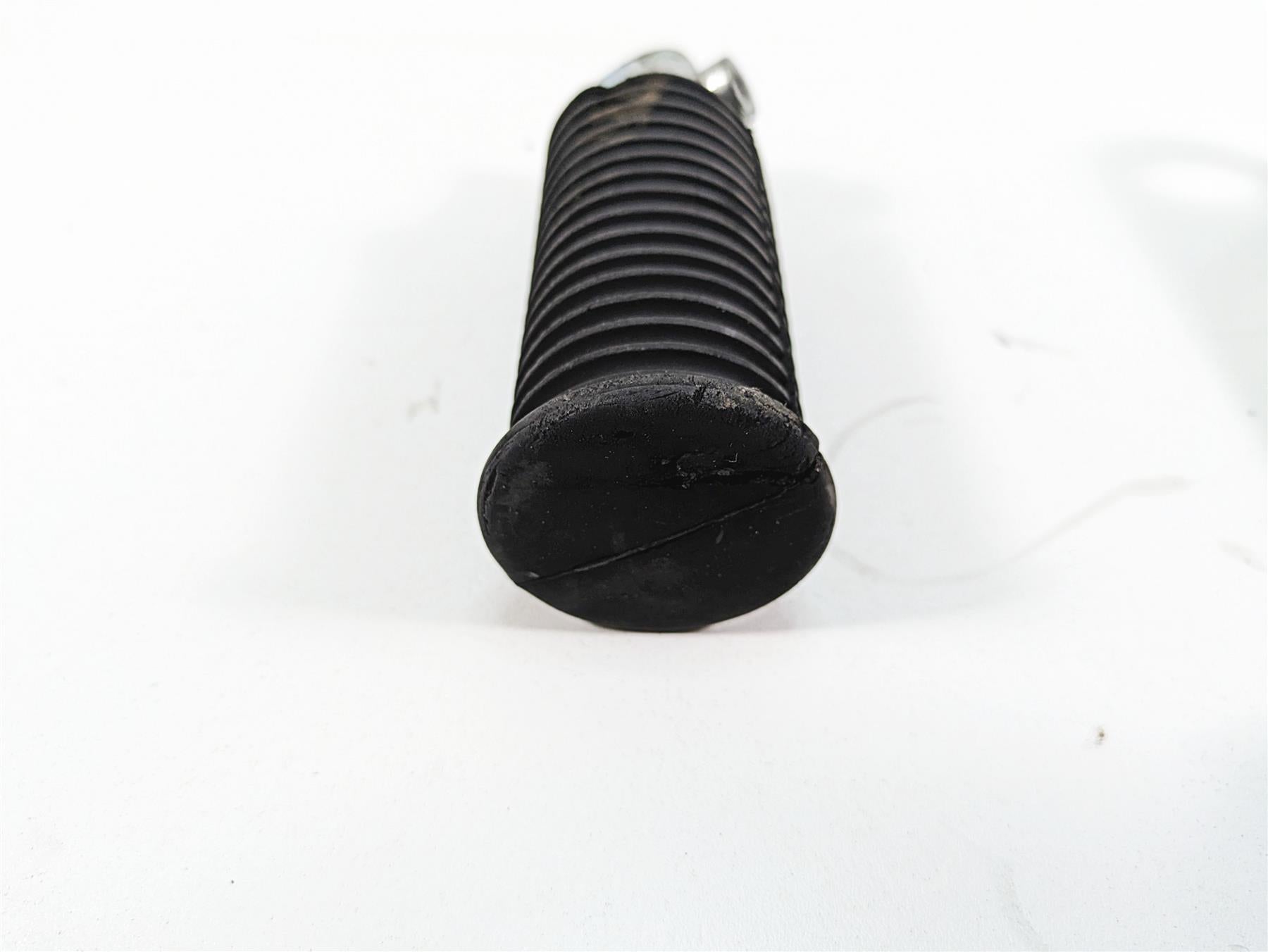 1986 Harley Sportster XLH 883 Right Front Foot Peg & Brake Pedal 42459-80B {{ shop.shopifyCountryName }} - Mototech271