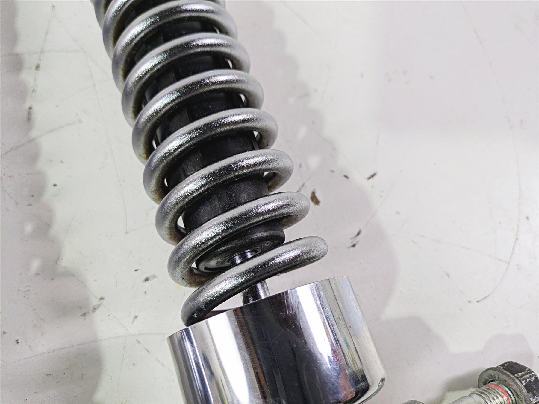 2011 Harley FXDC Dyna Super Glide Rear Shock Damper Set 12" 54615-01 {{ shop.shopifyCountryName }} - Mototech271
