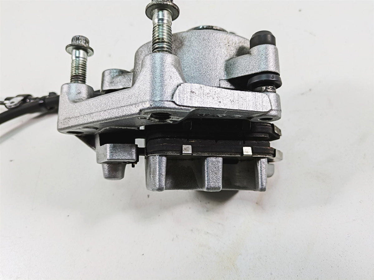 2006 Harley Sportster XL1200 Front Brake Caliper + Line & Insert 44121-04A {{ shop.shopifyCountryName }} - Mototech271