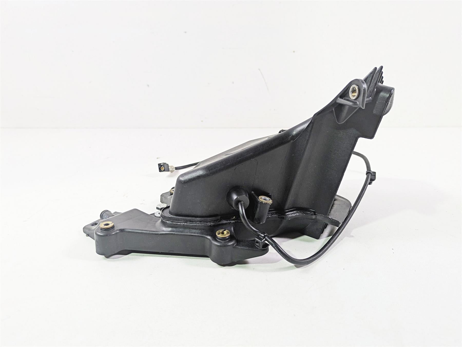 2021 Harley Touring FLTRX Road Glide Media Storage Compartment Right 76000492 {{ shop.shopifyCountryName }} - Mototech271
