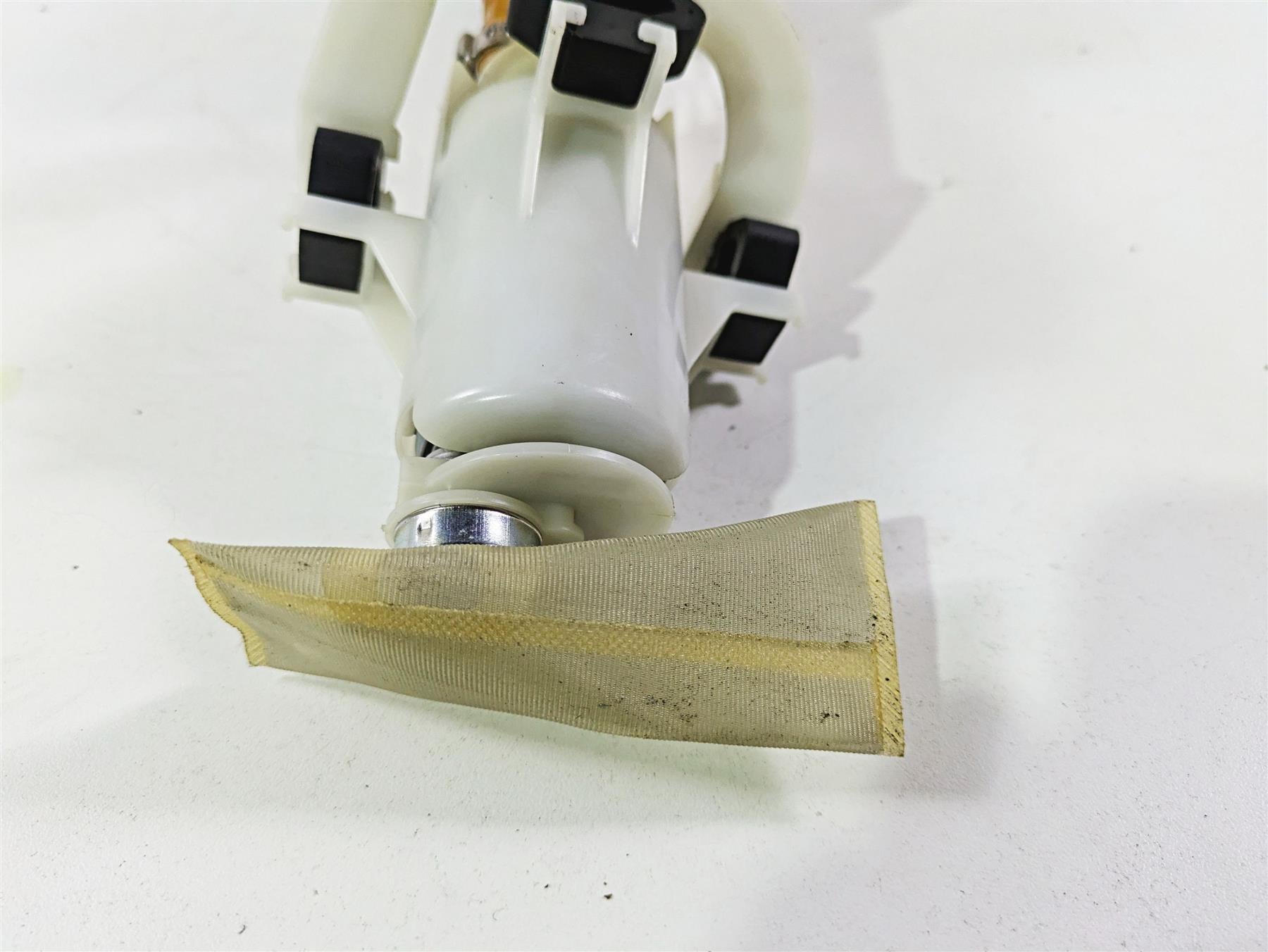 2010 BMW R1200RT K26 Fuel Gas Petrol Pump 16147724843 {{ shop.shopifyCountryName }} - Mototech271