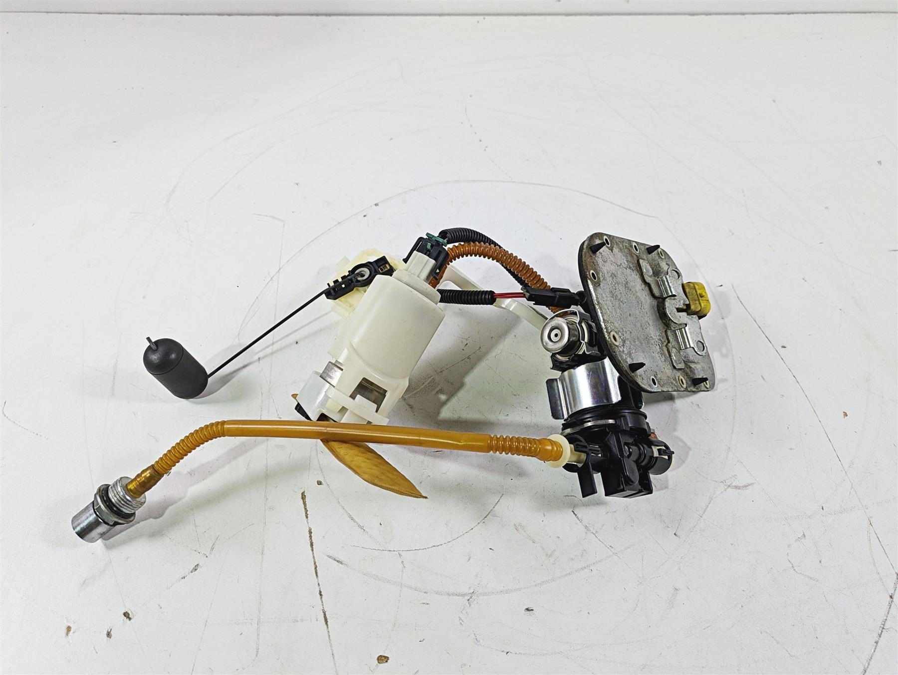 2008 Harley FLSTC 105TH Softail Heritage Fuel Gas Petrol Pump - Read 75284-08A {{ shop.shopifyCountryName }} - Mototech271