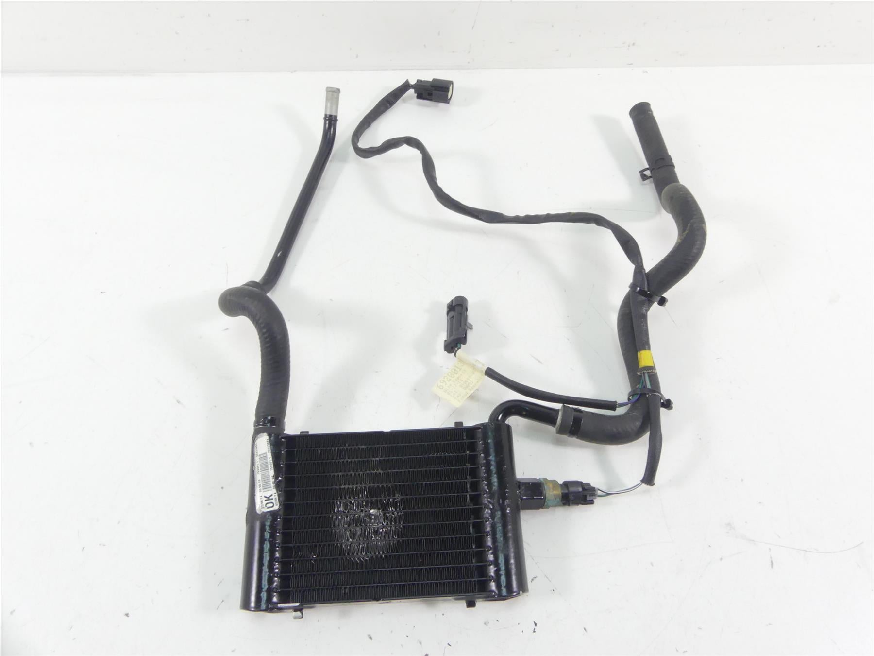 2014 Harley Touring FLHTK Electra Glide Left Coolant Radiator 26800006 {{ shop.shopifyCountryName }} - Mototech271